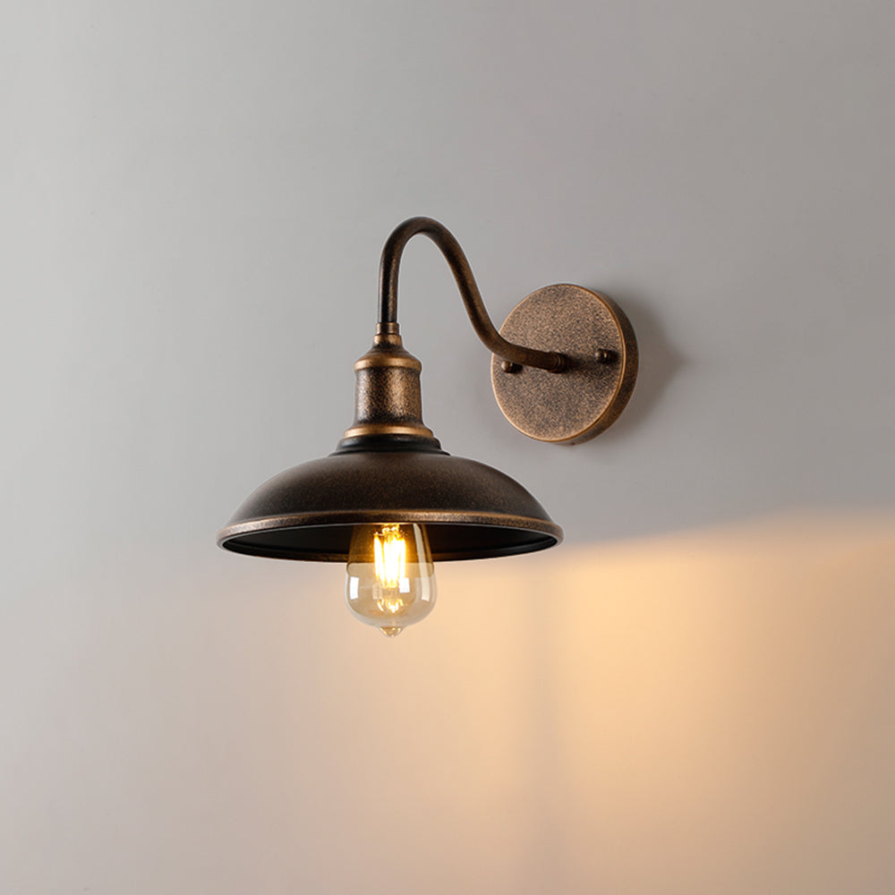 IP65 Outdoor Wall Light in Gold Metal